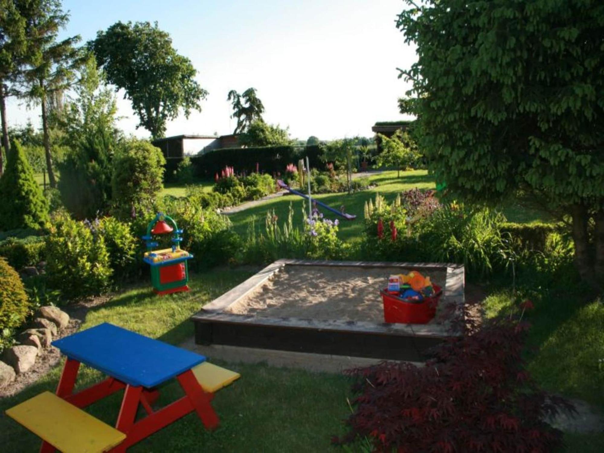 Beautiful Apartment In Robertsdorf With Garden Blowatz المظهر الخارجي الصورة