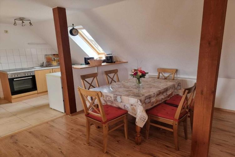 Beautiful Apartment In Robertsdorf With Garden Blowatz المظهر الخارجي الصورة